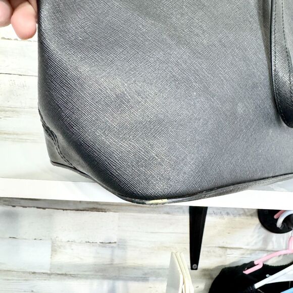 Michael Kors Women Large Extra Slim Black Jet Setter Pebbled Leather Tote Bag - Picture 6 of 7